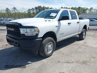 2022 Ram 2500 Tradesman with VIN 3C6UR5CJ6NG203221, listed as a IAAI auction lot 42005686 with 132,446 mi miles. Bid and sale history available at carsss.com. Image 2.