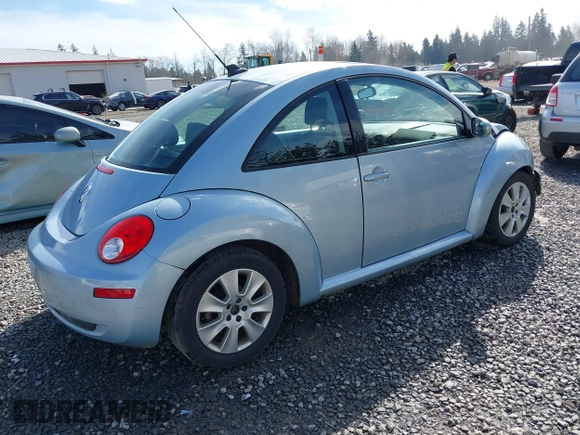 2010 Volkswagen Beetle with VIN 3VWRG3AG4AM016018, listed as a IAAI auction lot 41873044 with 33,263 mi miles and . Bid and sale history available at DreamBid. Image 4.
