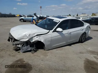 2015 BMW 3 Series 320i with VIN WBA3B1C54FK136422, listed as a Copart auction lot 48638055 with 140,614 mi miles and Salvage Title. Bid and sale history available at carsss.com. Image 1.