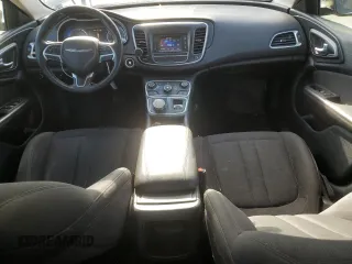 2015 Chrysler 200 Limited z VIN 1C3CCCAB4FN718771, wystawiony jako Copart lot #60674935 z przebiegiem 201 276 mil mil oraz Czysty tytuł • Clean title. Historia ofert i sprzedaży dostępna na DreamBid. Obrazek 8.