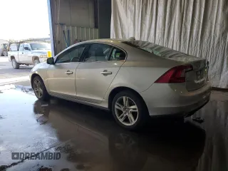 2015 Volvo S60 T5 Platinum with VIN YV1612TM2F2353008, listed as a Copart auction lot 69185513 with 70,403 mi miles. Bid and sale history available at carsss.com. Image 2.