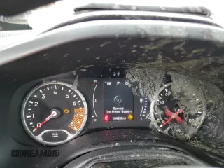 2020 Jeep Renegade Latitude z VIN ZACNJABB5LPL31028, wystawiony jako Copart lot #55539615 z przebiegiem 154 396 mil mil oraz Szkoda całkowita • Salvage title. Historia ofert i sprzedaży dostępna na DreamBid. Obrazek 9.