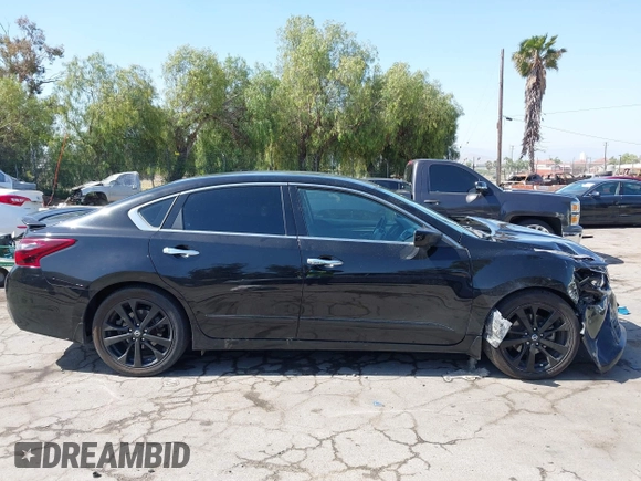 2017 Nissan Altima SV z VIN 1N4AL3AP0HC187796, wystawiony jako IAAI lot #42247396 z przebiegiem 106 024 mil mil oraz . Historia ofert i sprzedaży dostępna na DreamBid. Obrazek 13.