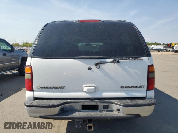 2003 Chevrolet Suburban Z71 with VIN 3GNFK16Z93G217263, listed as a Copart auction lot 71387644 with 260,738 mi miles and Salvage Title. Bid and sale history available at carsss.com. Image 6.