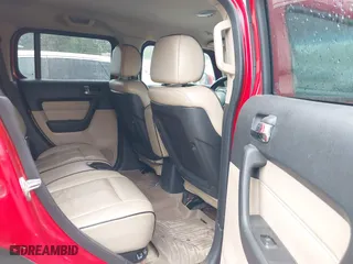 2006 Hummer H3 with VIN 5GTDN136X68203618, listed as a IAAI auction lot 41796229 with 242,717 mi miles. Bid and sale history available at carsss.com. Image 8.