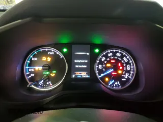 2022 Toyota RAV4 Hybrid XLE Premium с VIN 4T3B6RFV6NU067963, выставлен на аукционе Copart как лот 57606405 с пробегом 30 439 миль миль и Списание • Salvage title. История ставок и продаж доступна на DreamBid. Изображение 9.