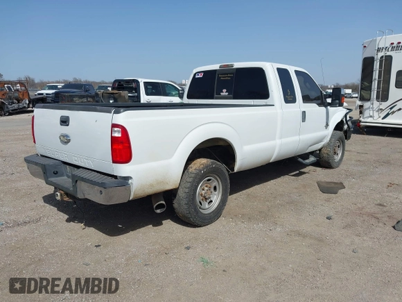 2013 Ford F-250 XL with VIN 1FT7X2BT1DEA74405, listed as a IAAI auction lot 41742953 with 443,862 mi miles and . Bid and sale history available at DreamBid. Image 4.