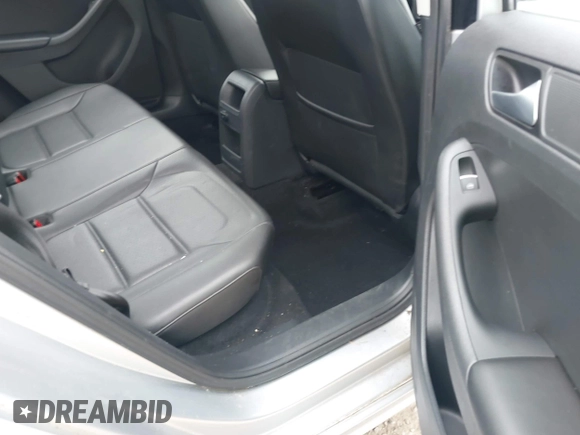 2015 Volkswagen Jetta SE with VIN 3VWD07AJ9FM230298, listed as a IAAI auction lot 42139675 with 108,025 mi miles and . Bid and sale history available at DreamBid. Image 8.