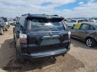 2018 Toyota 4Runner SR5 with VIN JTEBU5JR8J5588785, listed as a IAAI auction lot 41880466 with 57,128 mi miles. Bid and sale history available at carsss.com. Image 17.