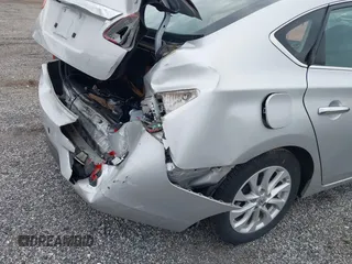 2018 Nissan Sentra SV with VIN 3N1AB7AP2JL624330, listed as a IAAI auction lot 41908887 with 79,473 mi miles. Bid and sale history available at carsss.com. Image 6.