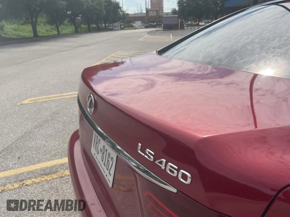 2015 Lexus LS 460 with VIN JTHBL5EF8F5135294, listed as a Copart auction lot 64402185 with 92,515 mi miles and Clean title. Bid and sale history available at DreamBid. Image 11.