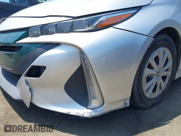 2017 Toyota Prius Plus with VIN JTDKARFP3H3018453, listed as a IAAI auction lot 42391330 with 145,289 mi miles and . Bid and sale history available at DreamBid. Image 6.
