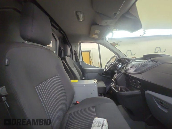 2019 Ford Transit z VIN 1FTYR1YG8KKB48131, wystawiony jako IAAI lot #42624631 z przebiegiem 115 298 mil mil oraz . Historia ofert i sprzedaży dostępna na DreamBid. Obrazek 6.