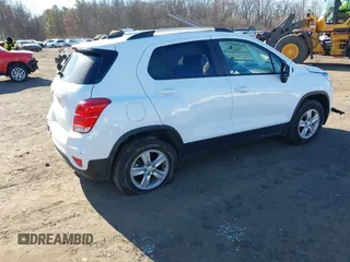 2022 Chevrolet Trax LT with VIN KL7CJPSM1NB548083, listed as a IAAI auction lot 41453666 with 78,721 mi miles. Bid and sale history available at carsss.com. Image 4.