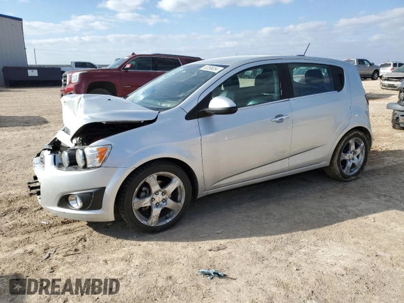 2016 Chevrolet Sonic LTZ z VIN 1G1JE6SB8G4159979, wystawiony jako Copart lot #83398084 z przebiegiem 120 767 mil mil oraz Szkoda całkowita • Salvage title. Historia ofert i sprzedaży dostępna na DreamBid. Obrazek 1.