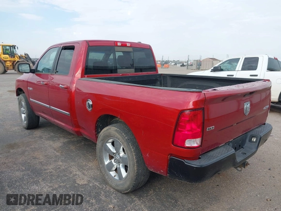 2009 Dodge 1500 Sport z VIN 1D3HV18T69S768289, wystawiony jako IAAI lot #42526478 z przebiegiem 179 907 mil mil oraz . Historia ofert i sprzedaży dostępna na DreamBid. Obrazek 3.