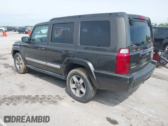 2006 Jeep Commander with VIN 1J8HG48K86C363187, listed as a IAAI auction lot 42090246 with 140,956 mi miles. Bid and sale history available at carsss.com. Image 3.