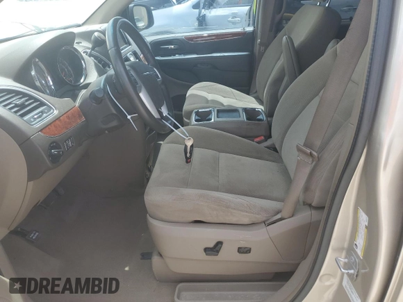 2014 Chrysler Town & Country Touring with VIN 2C4RC1BG2ER329276, listed as a Copart auction lot 59649794 with 153,235 mi miles and Salvage Title. Bid and sale history available at DreamBid. Image 7.
