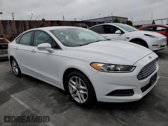 2016 Ford Fusion SE with VIN 3FA6P0HD2GR396879, listed as a Copart auction lot 61257245 with 111,537 mi miles and Clean title. Bid and sale history available at DreamBid. Image 4.