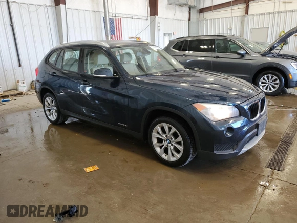 2013 BMW X1 xDrive28i z VIN WBAVL1C59DVR90212, wystawiony jako Copart lot #55884405 z przebiegiem 92 613 mil mil oraz Czysty tytuł • Clean title. Historia ofert i sprzedaży dostępna na DreamBid. Obrazek 4.