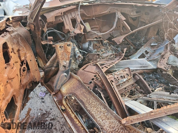 1971 Chevrolet Caprice z VIN 164671Y134698, wystawiony jako Copart lot #62913795 z przebiegiem Nie podano mil oraz Nie do naprawy • Non repairable. Historia ofert i sprzedaży dostępna na DreamBid. Obrazek 8.
