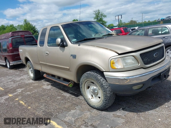 2000 Ford F-150 XL with VIN 1FTRX18L9YNB70363, listed as a IAAI auction lot 42140312 with 226,686 mi miles and . Bid and sale history available at DreamBid. Image 1.