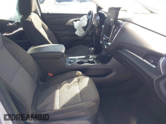 2018 Chevrolet Traverse LT Cloth with VIN 1GNEVGKW6JJ250654, listed as a IAAI auction lot 41188292 with 149,957 mi miles. Bid and sale history available at carsss.com. Image 5.