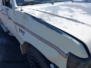 1987 Ford F-250 with VIN 1FTHF2518HKA08300, listed as a IAAI auction lot 41984273 with 37,267 mi miles and . Bid and sale history available at DreamBid. Image 6.