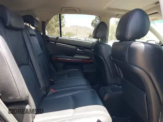 2005 Lexus RX 330 z VIN 2T2HA31U45C045146, wystawiony jako IAAI lot #42383152 z przebiegiem 128 675 mil mil oraz . Historia ofert i sprzedaży dostępna na DreamBid. Obrazek 8.