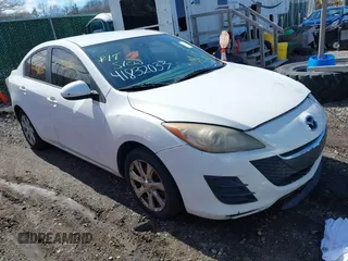 2010 Mazda Mazda3 i Touring with VIN JM1BL1SF1A1169933, listed as a IAAI auction lot 41832033 with 999,999 mi miles. Bid and sale history available at carsss.com. Image 1.