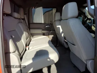 2022 GMC Sierra 3500HD SLT z VIN 1GT49UEYXNF215905, wystawiony jako Copart lot #52373835 z przebiegiem 36 787 mil mil oraz Szkody całkowita. Historia ofert i sprzedaży dostępna na DreamBid. Obrazek 10.