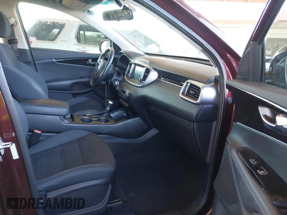 2019 Kia Sorento S V6 with VIN 5XYPG4A56KG590231, listed as a IAAI auction lot 41313789 with 92,776 mi miles. Bid and sale history available at carsss.com. Image 5.