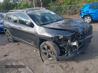 2017 Jeep Cherokee Latitude с VIN 1C4PJMCB6HW556953, выставлен на аукционе IAAI как лот 41177500 с пробегом 188 878 миль миль и . История ставок и продаж доступна на DreamBid. Изображение 1.