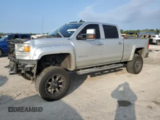 2015 GMC Sierra 2500HD available WiFi SLT with VIN 1GT12ZE88FF555303, listed as a Copart auction lot 79055674 with 237,130 mi miles and Salvage Title. Bid and sale history available at carsss.com. Image 1.