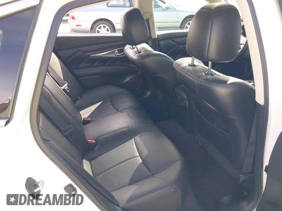 2016 Infiniti Q70 with VIN JN1EY1AP9GM470064, listed as a IAAI auction lot 42647765 with 111,474 mi miles and . Bid and sale history available at DreamBid. Image 8.