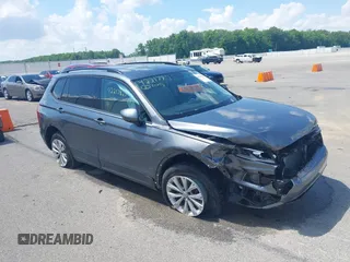 2018 Volkswagen Tiguan S с VIN 3VV0B7AX2JM124284, выставлен на аукционе IAAI как лот 42217825 с пробегом 80 502 миль миль и . История ставок и продаж доступна на DreamBid. Изображение 1.