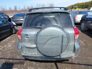 2008 Toyota RAV4 Ltd with VIN JTMBK31V685058112, listed as a IAAI auction lot 41757328 with 194,563 mi miles. Bid and sale history available at carsss.com. Image 17.