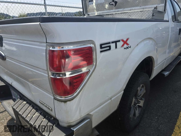 2013 Ford F-150 XL z VIN 1FTFX1EF5DFB22784, wystawiony jako IAAI lot #42651808 z przebiegiem 204 172 mil mil oraz . Historia ofert i sprzedaży dostępna na DreamBid. Obrazek 42.
