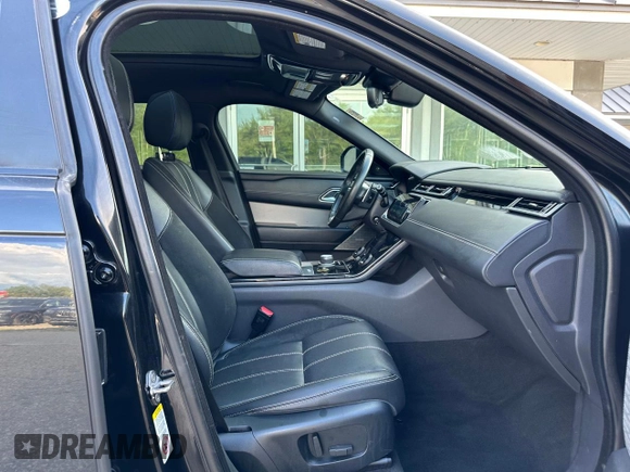 2018 Land Rover Range Rover Velar R-Dynamic SE with VIN SALYL2RX5JA735194, listed as a Copart auction lot 64501195 with 12,922 mi miles and Clean title. Bid and sale history available at DreamBid. Image 5.