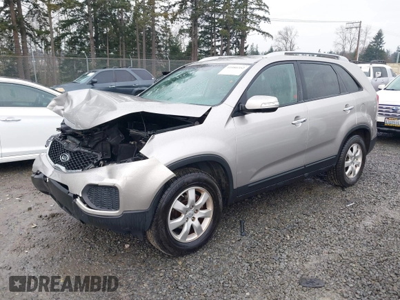 2013 Kia Sorento LX with VIN 5XYKT4A25DG379178, listed as a IAAI auction lot 41080352 with 112,927 mi miles. Bid and sale history available at carsss.com. Image 2.