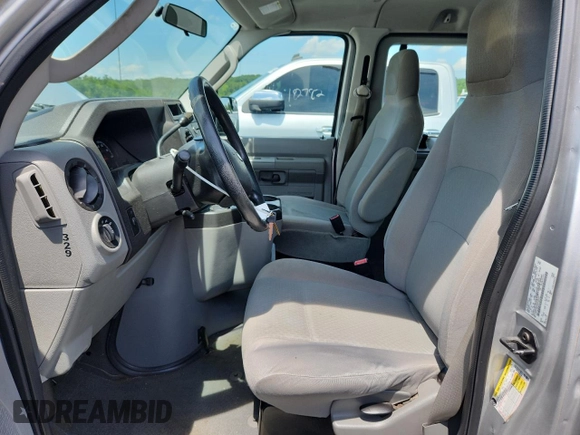 2011 Ford Econoline Passenger XL с VIN 1FBNE3BL2BDA25627, выставлен на аукционе Copart как лот 60203895 с пробегом 120 027 миль миль и Списание • Salvage title. История ставок и продаж доступна на DreamBid. Изображение 7.
