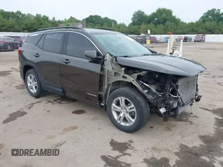 2020 GMC Terrain SLE с VIN 3GKALMEV4LL199251, выставлен на аукционе IAAI как лот 42475537 с пробегом 49 417 миль миль и . История ставок и продаж доступна на DreamBid. Изображение 1.