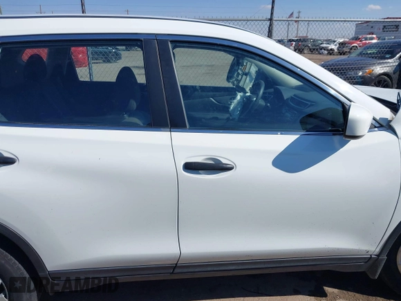 2016 Nissan Rogue SV with VIN KNMAT2MV8GP619010, listed as a IAAI auction lot 40618797 with 201,515 mi miles. Bid and sale history available at carsss.com. Image 14.