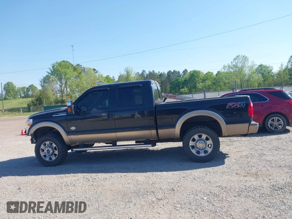 2014 Ford F-250 XL z VIN 1FT7W2BT2EEA24942, wystawiony jako IAAI lot #41955298 z przebiegiem 311 489 mil mil oraz . Historia ofert i sprzedaży dostępna na DreamBid. Obrazek 14.