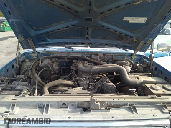 1990 Ford F-250 with VIN 1FTHX26G2LKA30043, listed as a IAAI auction lot 34569128 with 31,439 mi miles and . Bid and sale history available at DreamBid. Image 10.