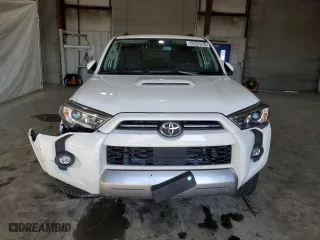 2023 Toyota 4Runner TRD Off Road with VIN JTEPU5JR4P6132677, listed as a Copart auction lot 63940604 with 27,127 mi miles and Clean Title. Bid and sale history available at carsss.com. Image 5.