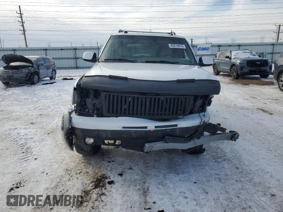 2004 Chevrolet Suburban Z71 with VIN 3GNFK16Z84G196603, listed as a Copart auction lot 45310915 with 0 mi miles and Salvage Title. Bid and sale history available at carsss.com. Image 5.