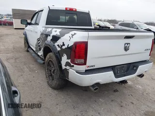 2016 Ram 1500 Sport z VIN 1C6RR7HT5GS149692, wystawiony jako IAAI lot #41174363 z przebiegiem 102 938 mil mil oraz . Historia ofert i sprzedaży dostępna na DreamBid. Obrazek 3.
