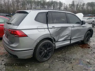 2022 Volkswagen Tiguan SE R-Line Black z VIN 3VV8B7AX4NM095539, wystawiony jako Copart lot #50128775 z przebiegiem 48 627 mil mil oraz Szkoda całkowita • Salvage title. Historia ofert i sprzedaży dostępna na DreamBid. Obrazek 3.