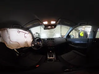 2023 Mitsubishi Outlander ES z VIN JA4ARUAU3PU016211, wystawiony jako IAAI lot #41554954 z przebiegiem 10 778 mil mil oraz . Historia ofert i sprzedaży dostępna na DreamBid. Obrazek 20.